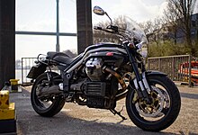 Moto Guzzi Griso 1100 with windshield Moto Guzzi Griso 1100 72dpi 02.jpg