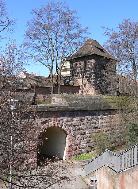 Nürnberg Laufertormauer Schwarzes X und Hübnerstor Feldseite 1