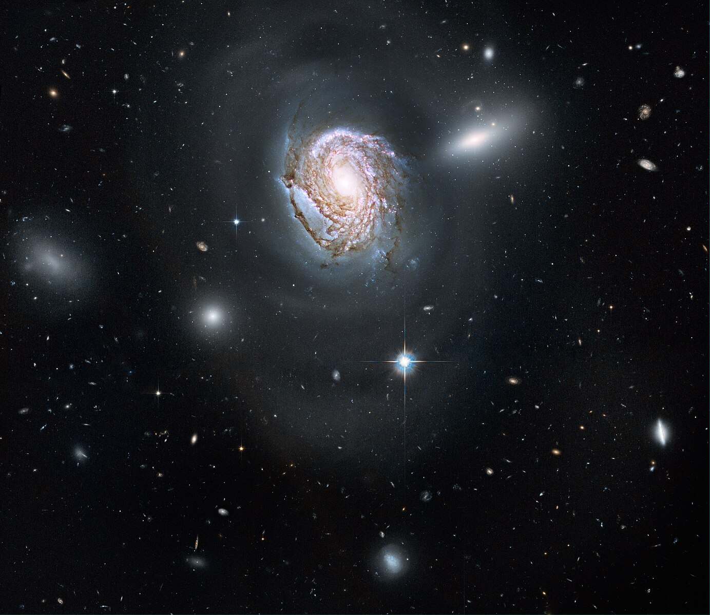 Дальний космос. Галактика NGC 5643. Спиральная Галактика NGC 3982. Сверхскопление гидры-Центавра. Скопление галактик Abell 2029.