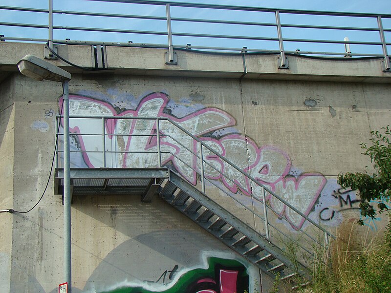 File:NSU-Graffiti-2015-257.JPG