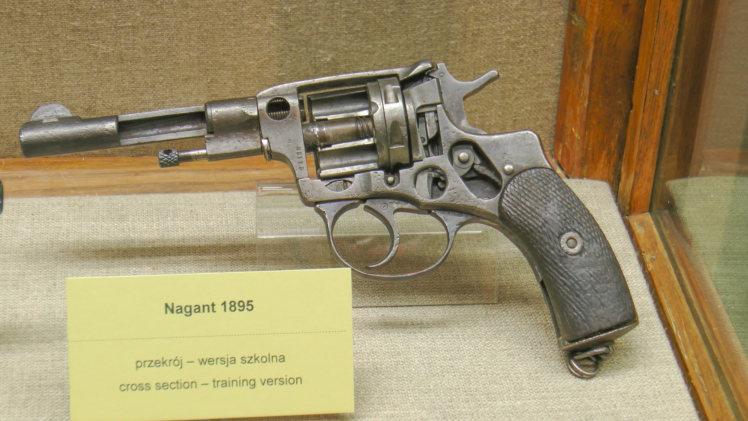 Nagant M1895 - Wikipedia