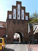 Kremper Tor in Neustadt in Hol­stein von Norden aus gesehen