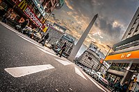 Obelisk for the IV Centenary of Buenos Aires. Author: GameOfLight