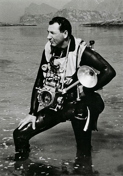 File:Odd Henrik Johnsen Scuba Diving.jpg