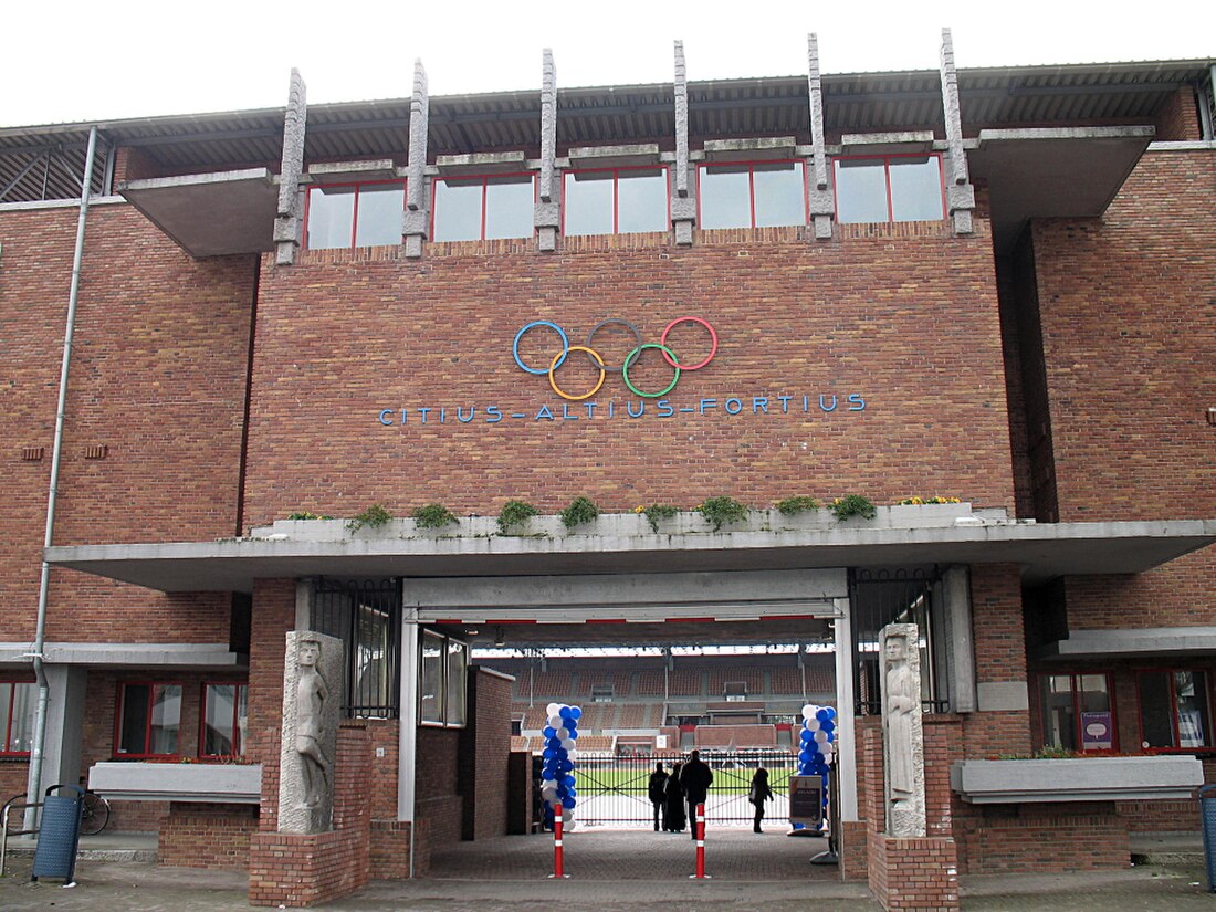 Atleet en vrouwenfiguur