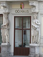 Cariátides, esculturas de 1863, Operngasse 2, Viena