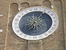 L'orologio della torre di S.Andrea, il più antico al mondo (recenti studi hanno dimostrato la sua preesistenza a quello di Salisbury[17], Gran Bretagna