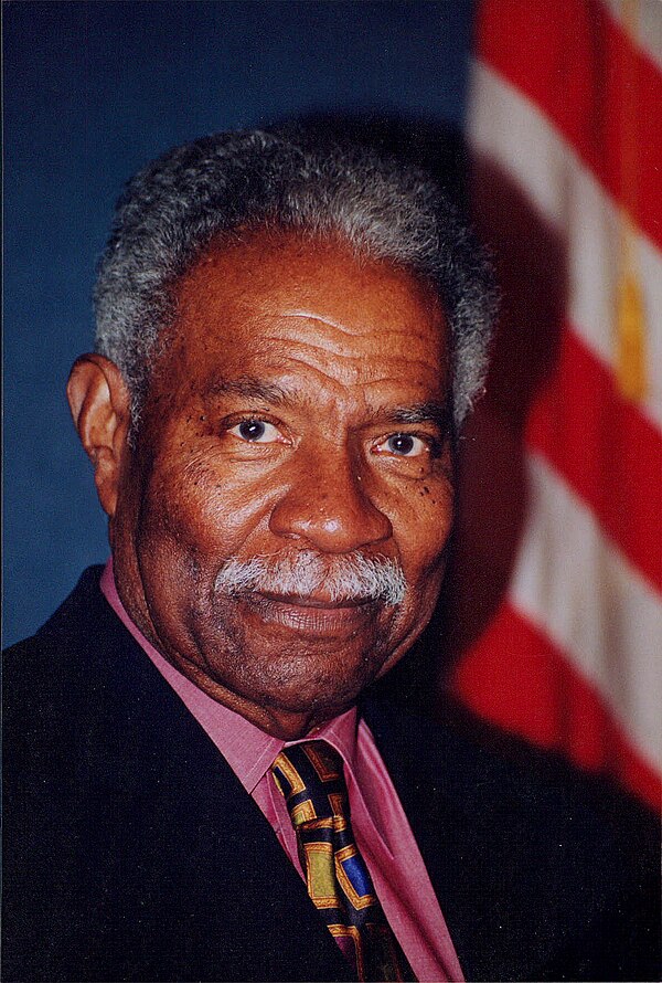 Davis in 2000