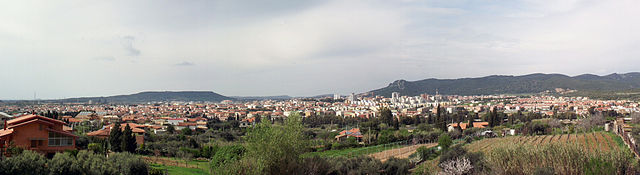 File:Panorama_Carbonia_2.jpg