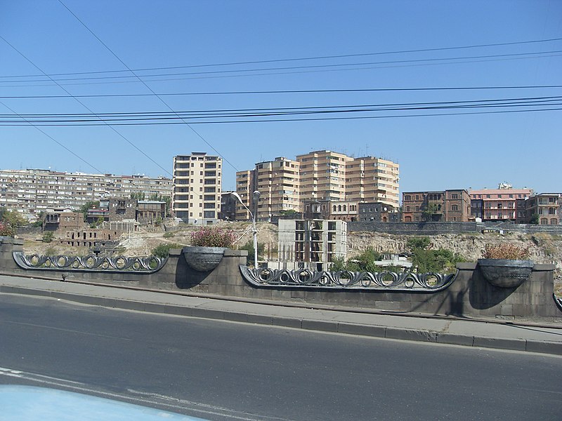 File:Panoramic view, Yerevan 09.jpg