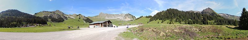 File:Panoramic view at the Station de Sommand - panoramio.jpg