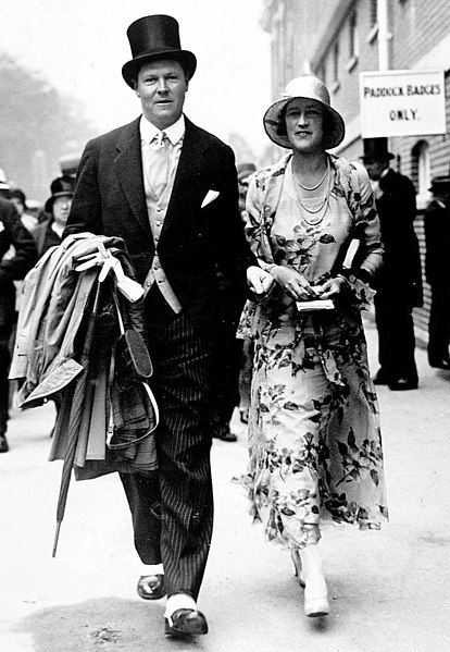 File:Percy Chapman with wife 1930.jpg