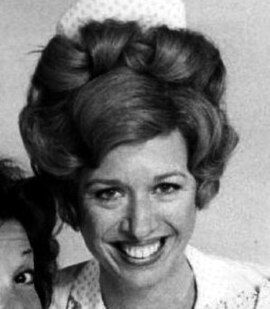 Polly Holliday, Best Supporting Actress winner.