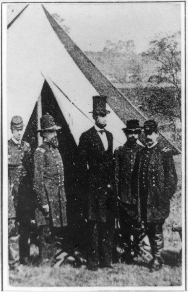 File:President Abraham Lincoln posed with Union officers and soldiers during his visit to Antietam, Maryland, October 3, 1862 LCCN2009630679.tif
