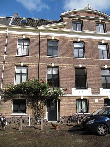 File:RM19064 Haarlem - Floraplein 6.jpg