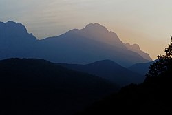 Crepuscular rays, sunrise