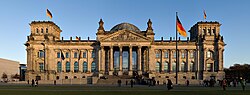 A Reichstag röviddel napnyugta előtt