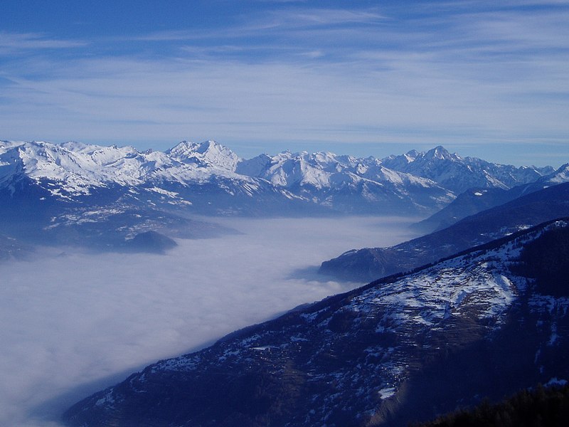 File:Rhone Valley in Fog 010.JPG