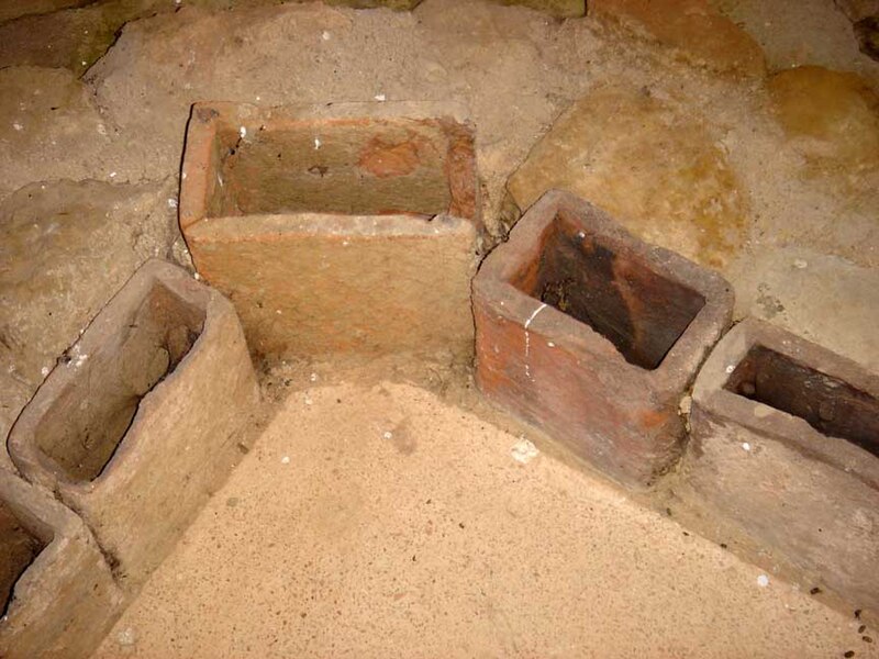 File:Roman Box Tiles.jpg