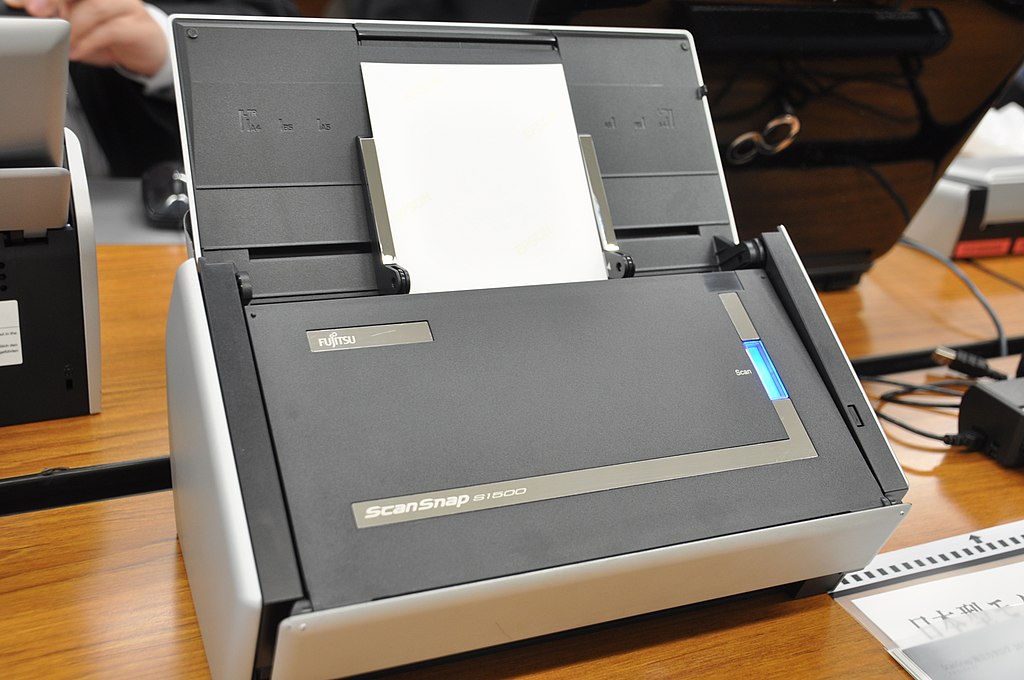 File:Scansnap S1500 001 (5460070526).jpg - Wikimedia Commons