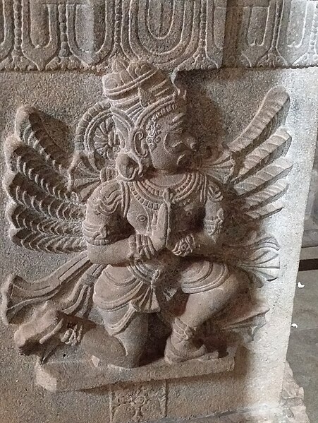 File:Sculpture of Garuda.jpg