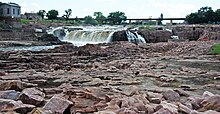 Sioux Quartzite at Falls Park, Sioux Falls, South Dakota Sioux Quartzite (Paleoproterozoic, 1.65-1.70 Ga; Falls Park, Sioux Falls, South Dakota, USA) 113.jpg