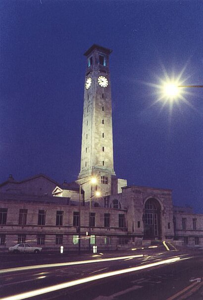 How to get to Southampton Civic Centre with public transport- About the place