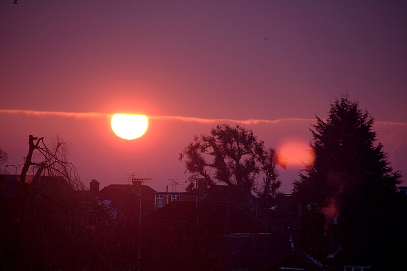 File:Sunrise, London N14 - geograph.org.uk - 2803106.jpg