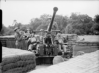Bofors gun at Stanmore June 1940. The British Army in the United Kingdom 1939-45 H1967.jpg