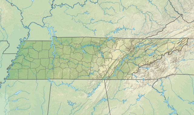Mapa konturowa Tennessee, blisko centrum na dole znajduje się punkt z opisem „miejsce bitwy”