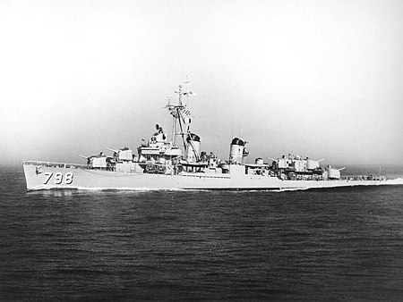 USS_Monssen_(DD-798)