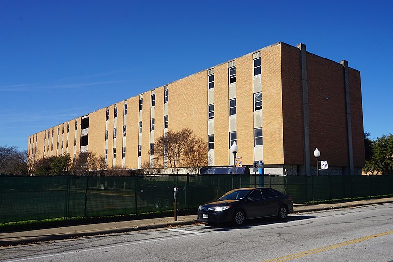 File:University of Texas at Arlington December 2019 4 (Trinity House).jpg