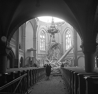 Апсида собора, разрушенная в результате бомбардировки в феврале 1940 года