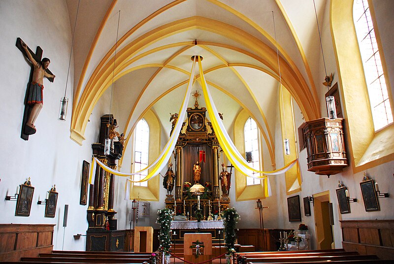 File:Waakirchen Schaftlach Heilig Kreuz Innen.JPG