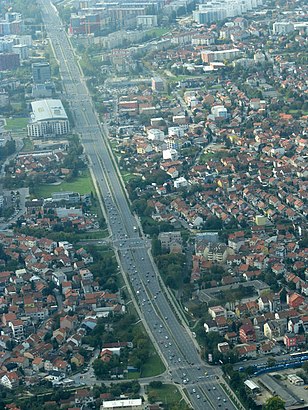 Kako doći do Zagrebačka avenija javnim prijevozom - O mjestu