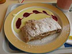 Apfelstrudel