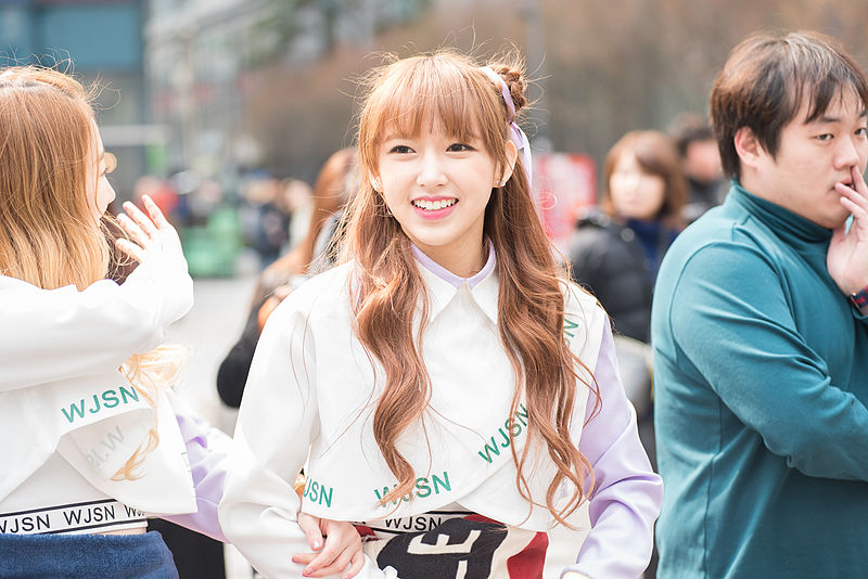 File:160312 우주소녀 음악중심 미니팬미팅 01.jpg