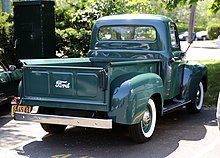 1951 Ford F-1, showing the larger rear window 1951 Ford F1 or F2 in Greenwich.jpg