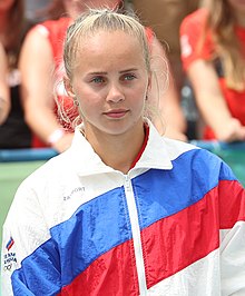 2018-10-17 Siegeszeremonie (Girls Beach Volleyball) bei den Olympischen Sommerspielen 2018 von Sandro Halank - 027.jpg