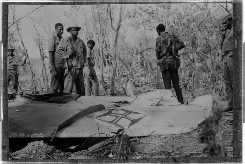 File:ASC Leiden - Coutinho Collection - 7 26 - Portuguese plane shot down in Guinea-Bissau - 1974.tif