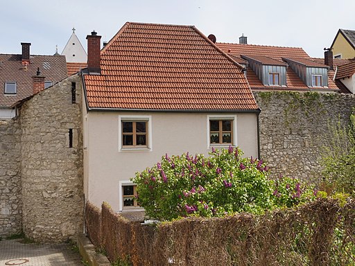 Abensberg Stadtmauer Höhe Von-Hazzi-Straße 14