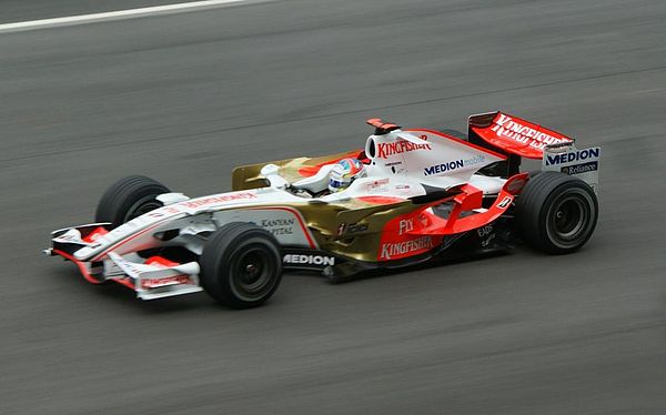 Adrian Sutil driving for Force India at the 2008 Malaysian Grand Prix.