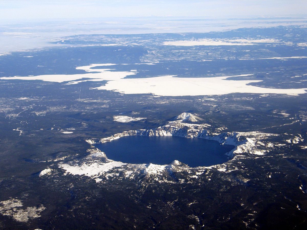 火山湖 維基百科 自由嘅百科全書