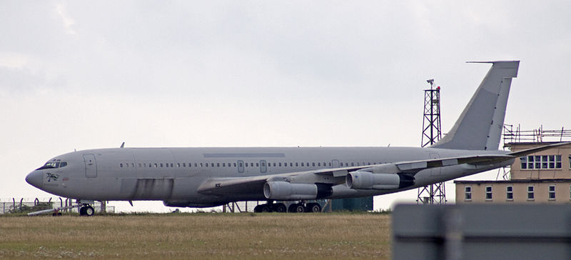 File:Air Force 707 at Manston.jpg