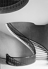 View on second floor of one of the cantilevered spiral staircases designed by Horace King. Alabama-State-Capitol-spiral-staircase.jpg