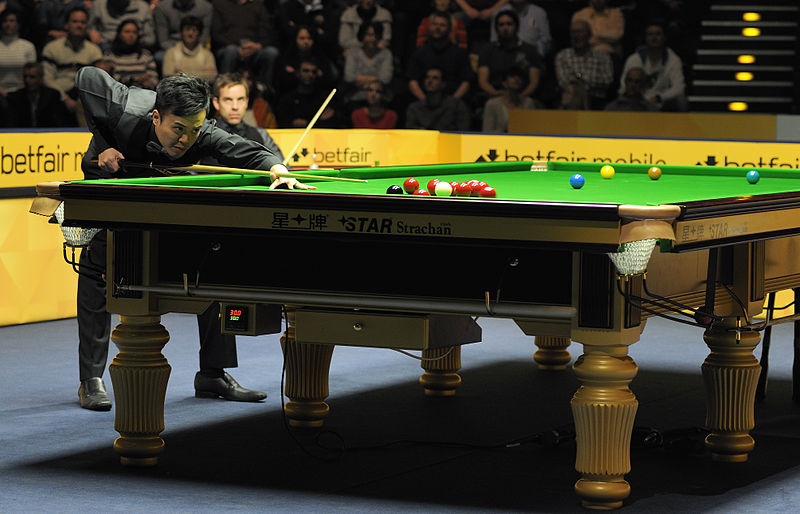 File:Ali Carter and Marco Fu at Snooker German Masters (DerHexer) 2013-02-03 03.jpg