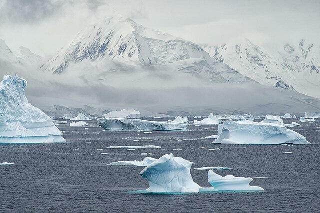 נוף באנטארקטיקה.