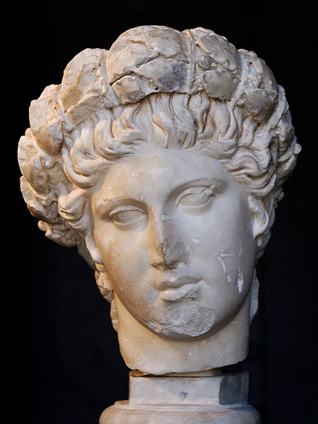 File:Apollon daphnephoros Musei Capitolini MC2045.jpg