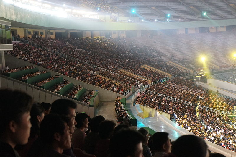 File:Arirang Mass Games 2013 (10161725574).jpg