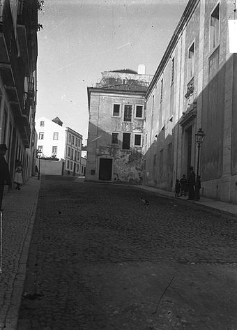 A view of the former-Monastery and prison establishment of Lisbon. BAR000270 - Convento das Monicas - estabelecimento prisional das Monicas.jpg